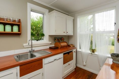 Photo of property in 43 Racecourse Road, Waipukurau, 4200