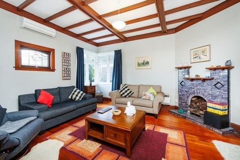 Photo of property in 8 Burns Avenue, Takaro, Palmerston North, 4412