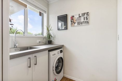 Photo of property in 2 Hatton Road, Orewa, 0931