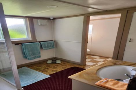 Photo of property in 306 South Road, Omata, New Plymouth, 4374