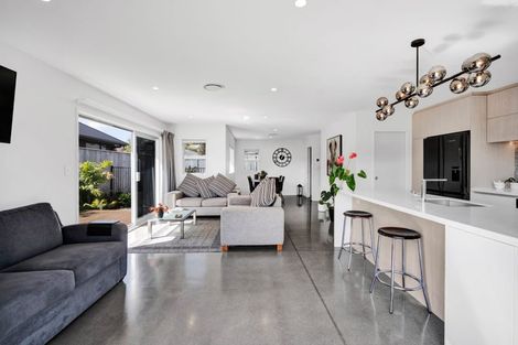 Photo of property in 1/20b Gordon Street, Glen Avon, New Plymouth, 4312