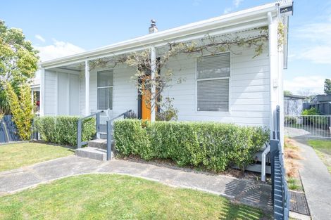 Photo of property in 12 Root Street, Gisborne, 4010