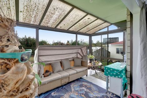 Photo of property in 8 Denmark Terrace, Midhirst, Stratford, 4394