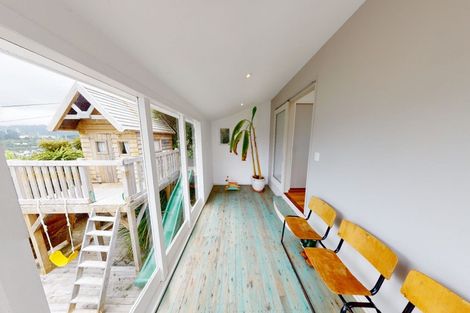 Photo of property in 1 Bedford Street, Northland, Wellington, 6012