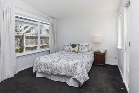 Photo of property in 155 Weston Road, St Albans, Christchurch, 8052