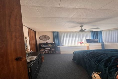 Photo of property in 2/141 Carnoustie Drive, Wattle Downs, Auckland, 2103