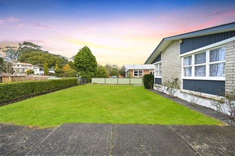 Photo of property in 69 Resthill Crescent, Glenview, Hamilton, 3206