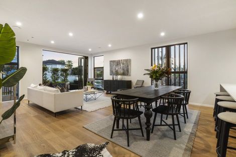 Photo of property in 16a Killarney Street, Takapuna, 0622