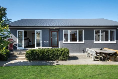 Photo of property in 6 Lee Road, Taradale, Napier, 4112