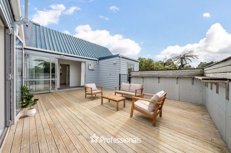 Photo of property in 3 Lone Tree Grove, Kelson, Lower Hutt, 5010