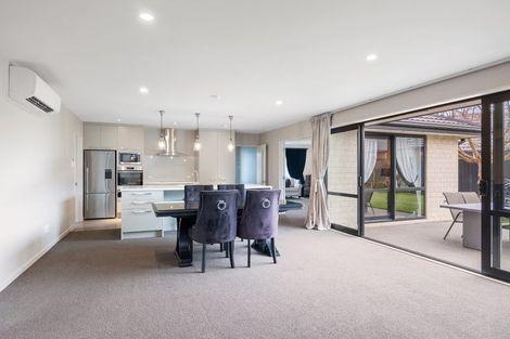 Photo of property in 18 Dunaverty Place, Broomfield, Christchurch, 8042