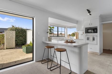 Photo of property in 6 Boronia Place, Mount Maunganui, 3116