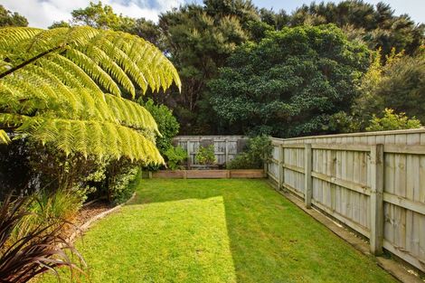 Photo of property in 1 Banks Boulevard, Whitby, Porirua, 5024