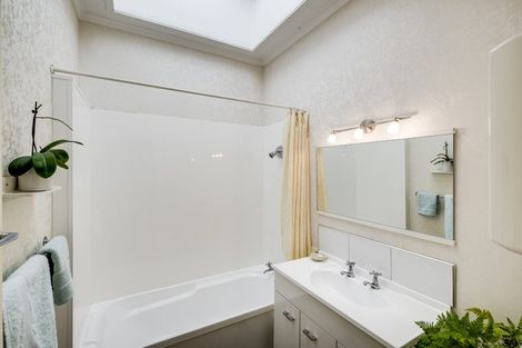 Photo of property in 26 Sanders Avenue, Marewa, Napier, 4110