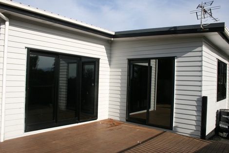 Photo of property in 24b Walsh Road, Westown, New Plymouth, 4310