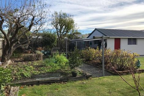 Photo of property in 80 Martin Avenue, Beckenham, Christchurch, 8023