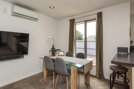 Photo of property in 65 Cleveland Street, Edgeware, Christchurch, 8013