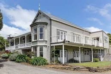 Photo of property in 218 Frankley Road, Frankleigh Park, New Plymouth, 4310