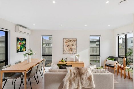 Photo of property in 57 Waituarua Drive, Takanini, 2112