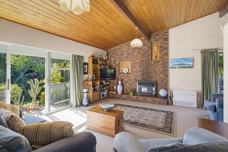 Photo of property in 594 Waitohu Valley Road, Manakau, Otaki, 5583