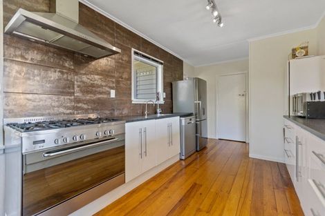 Photo of property in 7 Penrith Street, Westown, New Plymouth, 4310