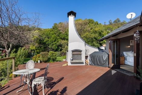 Photo of property in 1 Cape View, Atawhai, Nelson, 7010