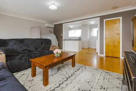 Photo of property in 1/93 Kenderdine Road, Papatoetoe, Auckland, 2025