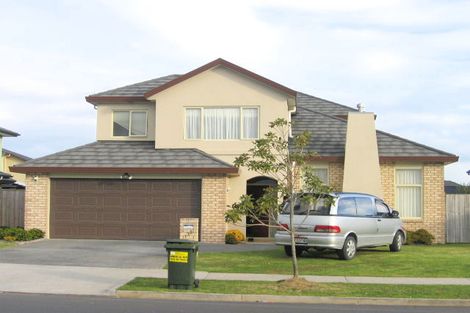 Photo of property in 138 Gracechurch Drive, Flat Bush, Auckland, 2016