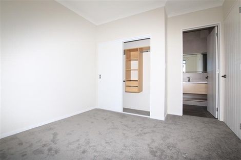 Photo of property in 22 Riroriro Road, Hobsonville, Auckland, 0616