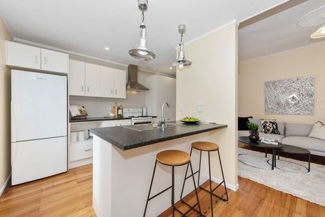 Photo of property in 115 Cambridge Road, Hillcrest, Hamilton, 3216