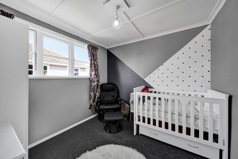 Photo of property in 10 Laurent Vc Street, Hawera, 4610