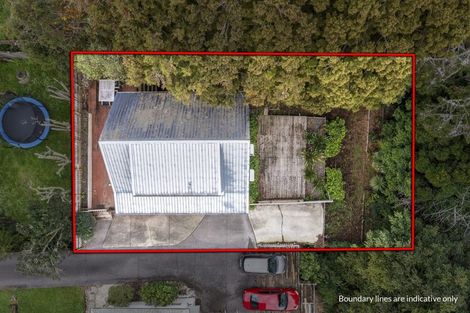 Photo of property in 1/1018 East Coast Road, Fairview Heights, Auckland, 0630