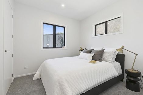 Photo of property in 131 Tiketike Way, Brooklyn, Wellington, 6021