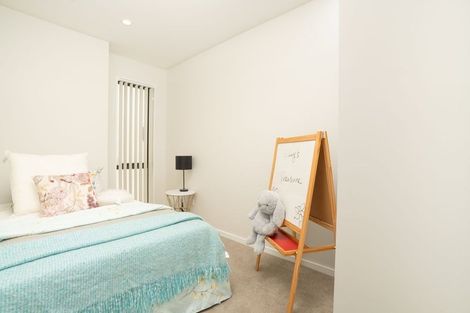 Photo of property in 16 Whai Hua Lane, Mangere Bridge, Auckland, 2022