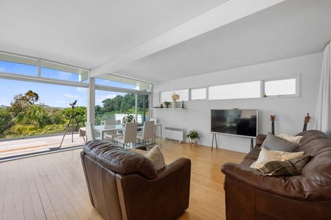 Photo of property in 24 Bridge View Road, Birkenhead, Auckland, 0626