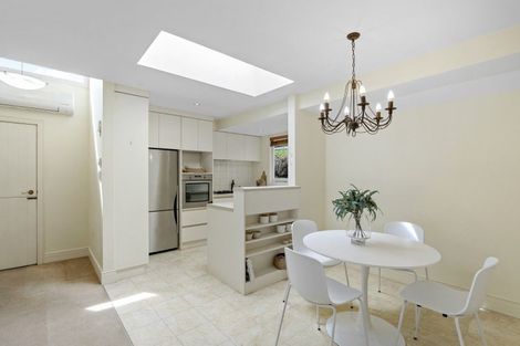 Photo of property in 2/11 Memorial Avenue, Ilam, Christchurch, 8053