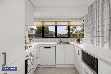 Photo of property in 42 Russley Drive, Mount Maunganui, 3116