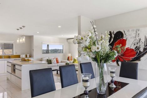 Photo of property in 92b Schnapper Rock Road, Schnapper Rock, Auckland, 0632