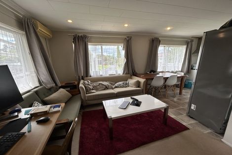 Photo of property in 13a Pamela Place, New Lynn, Auckland, 0600