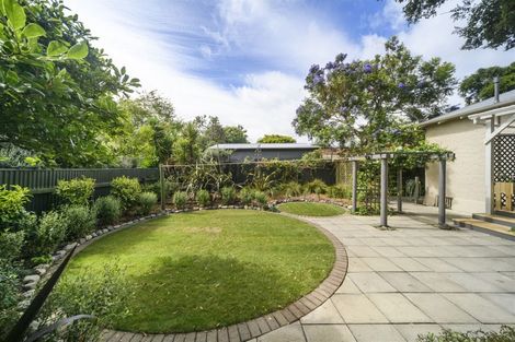 Photo of property in 12 Margaret Street, Roslyn, Palmerston North, 4414