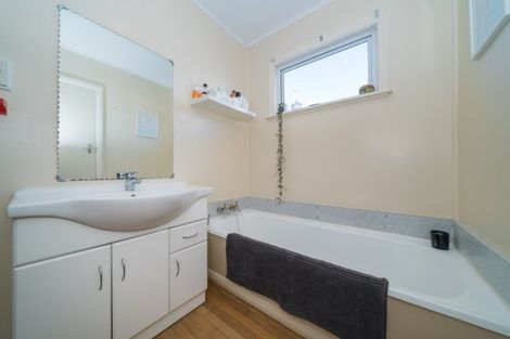Photo of property in 53 Duff Crescent, Highbury, Palmerston North, 4412