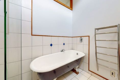 Photo of property in 233 Ohiro Road, Brooklyn, Wellington, 6021