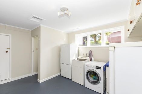 Photo of property in 2 Merchant Avenue, Te Atatu South, Auckland, 0610