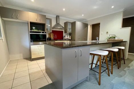 Photo of property in 15 Reidy Place, Pukekohe, 2120