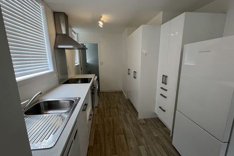 Photo of property in 17/125u Queens Drive, Lyall Bay, Wellington, 6022