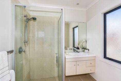 Photo of property in 5 Kokako Rise, Papakura, 2110