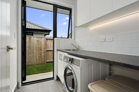 Photo of property in 51 Kahuparere Crescent, Pyes Pa, Tauranga, 3112