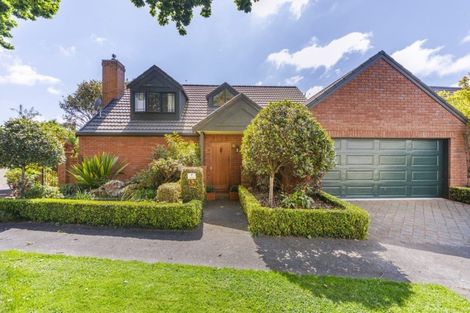 Photo of property in 7 The Oaks, Awapuni, Palmerston North, 4412
