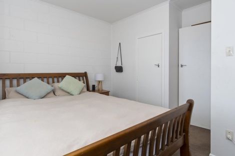 Photo of property in 22 Karewa Parade, Papamoa Beach, Papamoa, 3118
