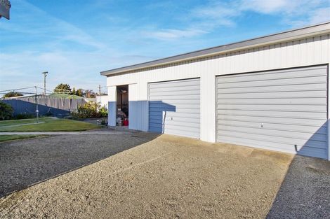 Photo of property in 24 Rugby Street, Waimate, 7924